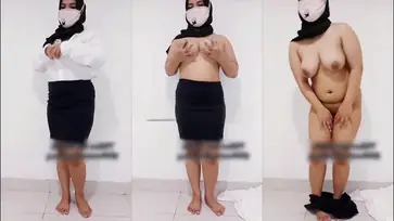 Bokep Jilbab Laela Lelah Kerja Malah Colmek